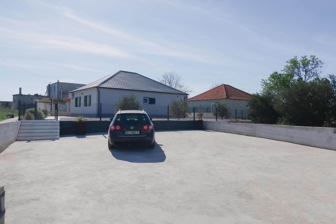 Tara Sveti Filip i Jakov Exterior foto